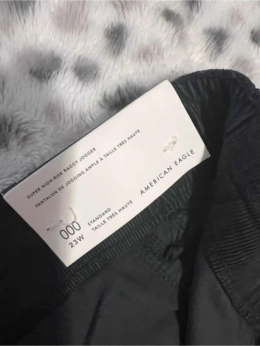 AE Womens Black Cargo Jogger Pants